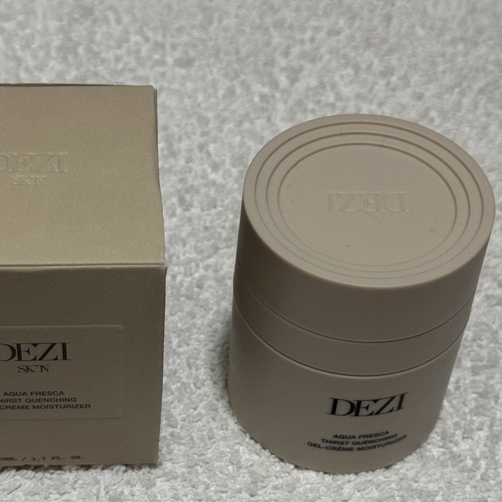 DEZI SKIN AGUA FRESCA Thirst Quenching Gel-Crème Moisturizer BRAND NEW NWT - Picture 2 of 2